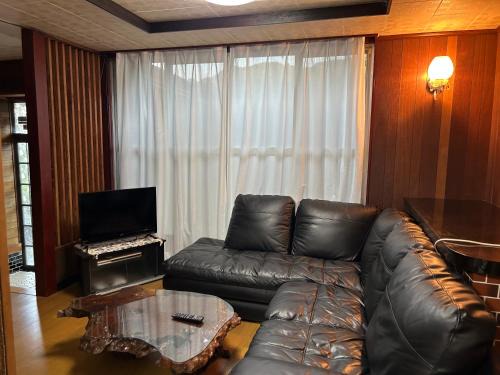 Iki House | 一棟貸し民泊宿松山荘