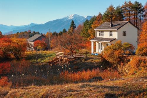 Hokuto House | 富士山が見える八ヶ岳南麓の家