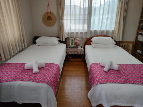 Aira Bed & Breakfast | 民泊マエダハウス B&B Maeda House