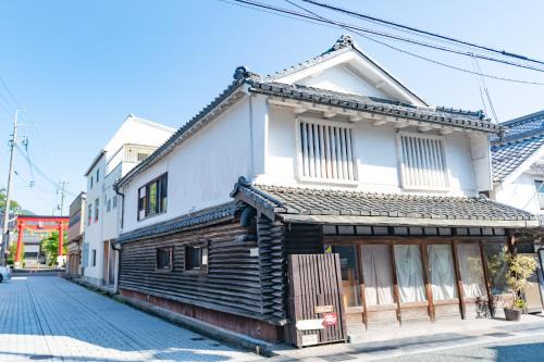 Sasayama House | 篠山城下町ゲストハウス inosica