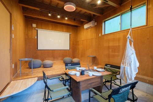 Furusato Cho House | 誰もが魅了される桜島ブルーのUminoてらす