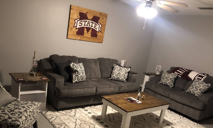 Starkville Condo | 1.5 miles to MSU campus. LOCATION!