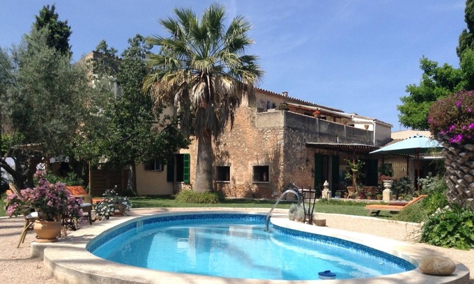 Sencelles Apartment | 1.5 Room Studio in historic manor house with pool and garden