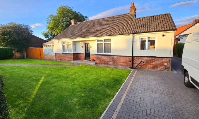 Newcastle-upon-Tyne Apartment | 1-Bed Studio with Parking, Ideal for Couples