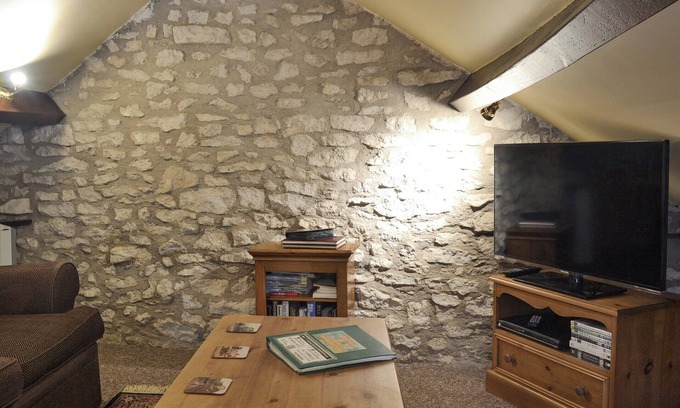 Lockton Cottage | 1 bedroom accommodation in Lockton near Pickering