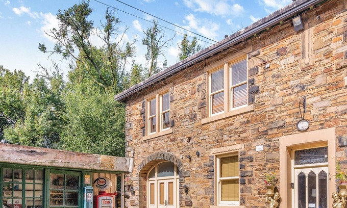 Accrington Cottage | 1 bedroom accommodation in Accrington