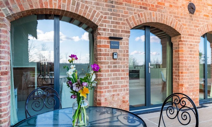 Polebrook Cottage | 1 bedroom accommodation in Stilton Fen, near Peterborough