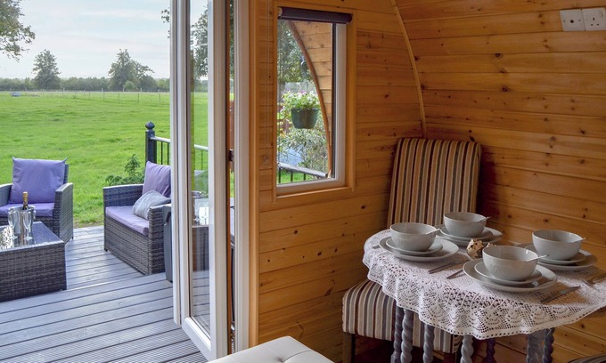 Palgrave Cottage | 1 bedroom accommodation in Palgrave, near Diss