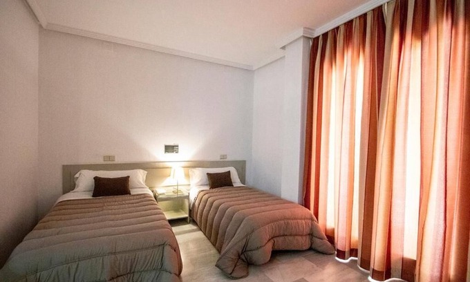 Mairena del Aljarafe Apartment | 1 Bedroom Apartment In Mairena Del Aljarafe