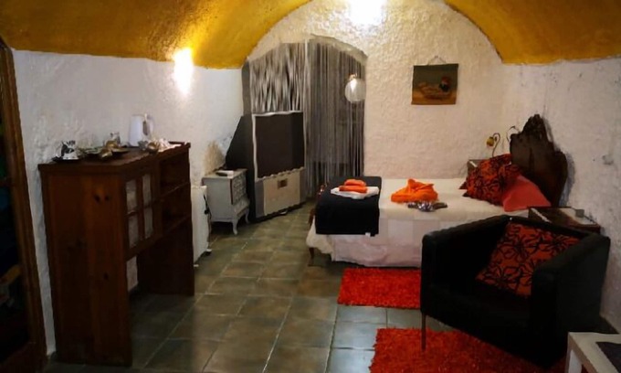 Guadix Apartment | 1 Bedroom Apartment In Guadix