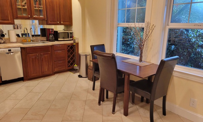 Bouvet Island Apartment | 1 Bedroom Apt, 15 min to downtown SF, easy parking, no day/time restriction.