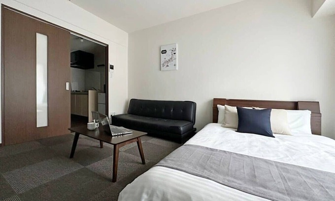 Hiroshima City Centre Apartment | 1 Bedroom Apt in City Centre w/balcony for 3 Ppl