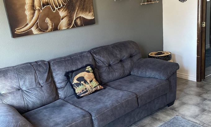 Enterprise House | 1-bedroom guest house with gated yard and WiFi,Pet friendly, Las Vegas