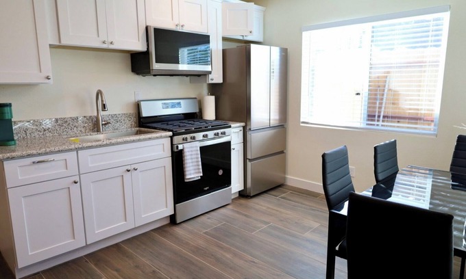 Arlington Apartment | 1 bedroom studio centrally located in Riverside Close to CBU, parkview and 91fwy