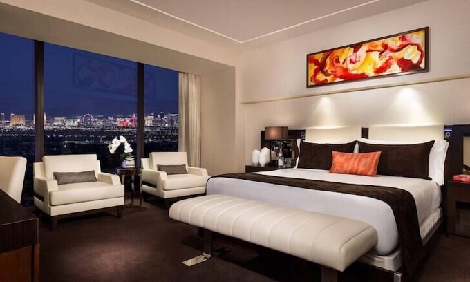 Summerlin South House | 1-Bedroom Suite at a 5⭐️ Hotel