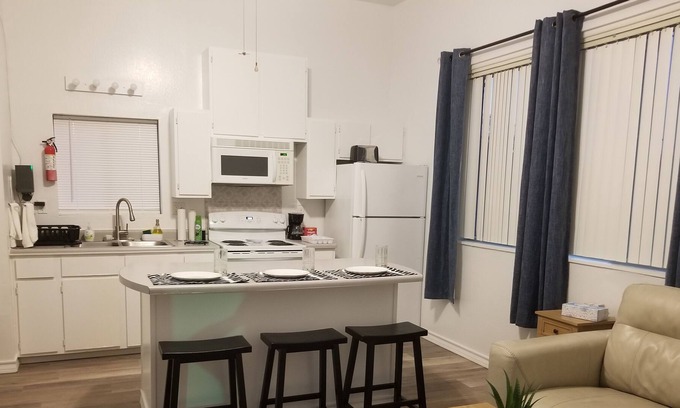 Lakeview Apartment | 1 Bedroom unit with a full kitchen and living room