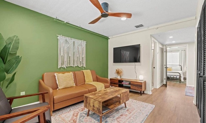 Atlantic Beach Apartment | 1 Block from AB Town Center: The Coquina House 1