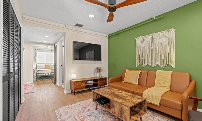 Atlantic Beach Apartment | 1 Block from AB TownCenter: Coquina House Mob. Acc