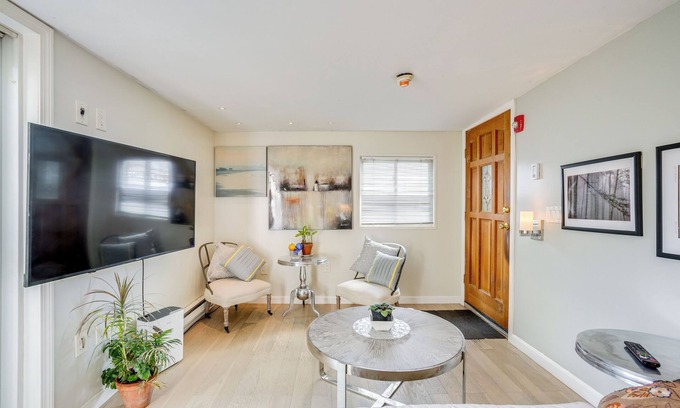 Lynn Apartment | 1 Block to Beach: Pet-Friendly Apt w/Yard in Lynn