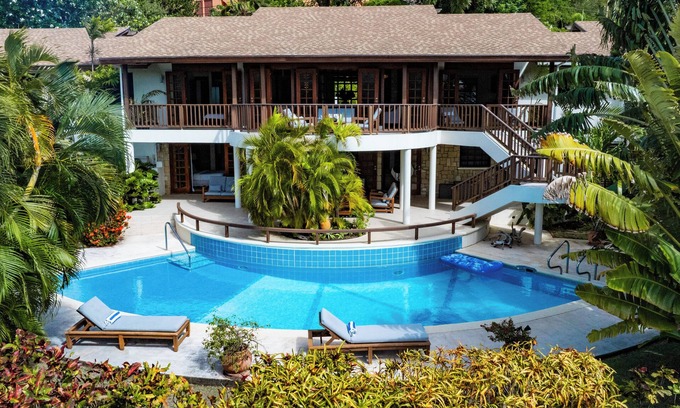 Westerhall Land Settlement House | #1 in Grenada! PRIVATE 2-Acre Waterfront Retreat w/Tennis Court, Housekeeping!