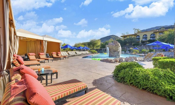 North Mountain Hotel | 1 King 1BR Suite, Hilton Phoenix Tapatio Cliffs, 7 Pools, Full-Service Spa