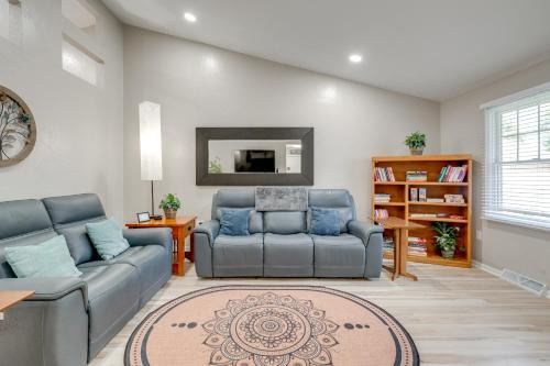 Lake Mills Apartment | 1 Mi to Beach Dog-Friendly Condo in Lake Mills!