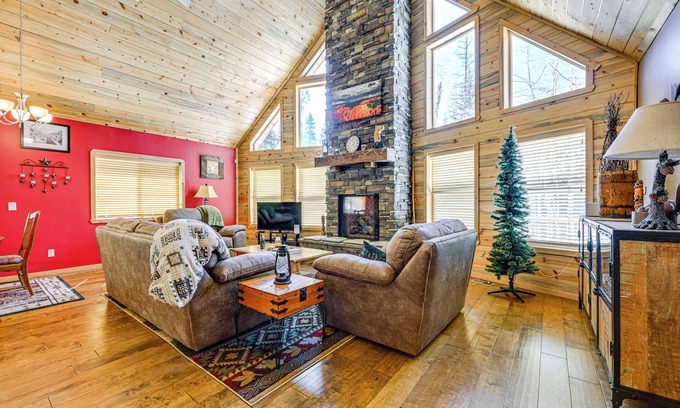 Steam Engine Meadows Cabin | < 1 Mi to Brian Head Resort: Spacious Cabin!
