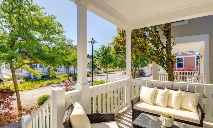 Ocean Springs House | 1 Mi to Downtown Modern Ocean Springs Cottage