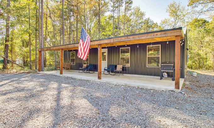 Higden House | 1 Mi to Greers Ferry Lake! Outdoor Adventure Base