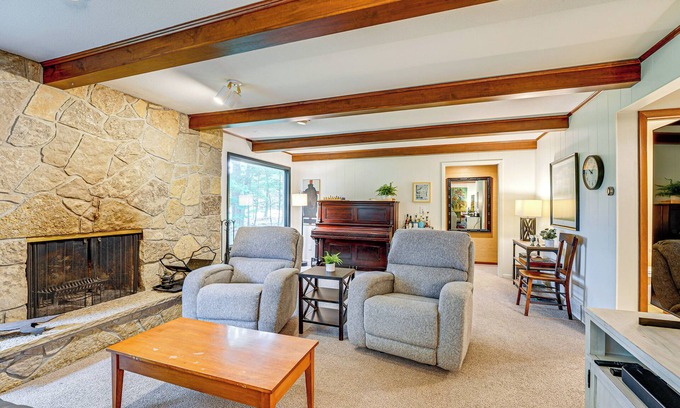 Whitehall Cabin | < 1 Mi to Lake Michigan: Peaceful Cabin w/Yard!