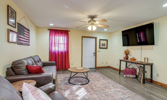 Ridgeville Corners House | 1 Mi to Main St! Family Farmhouse in West Unity