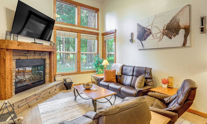 McCall Condo | 1 Mi to Ponderosa State Park: Condo w/Pool Access