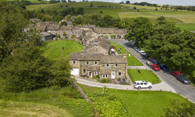 Burnsall Apartment | 1 Riverside Cottage, Burnsall, Yorkshire Dales