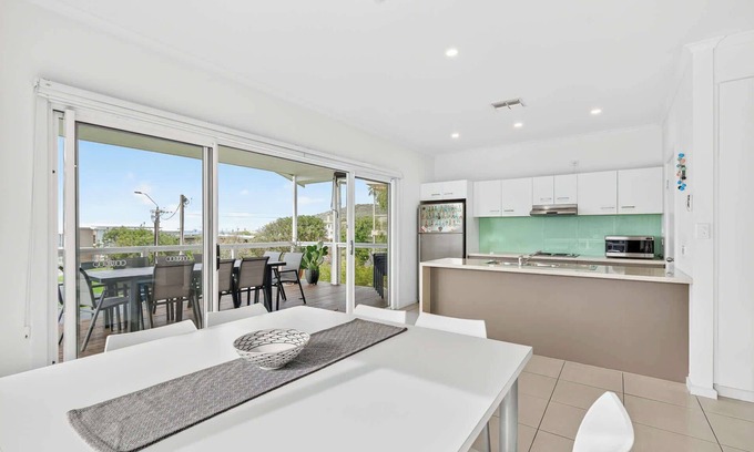 Encounter Bay House | 1 Viking Street, Encounter Bay