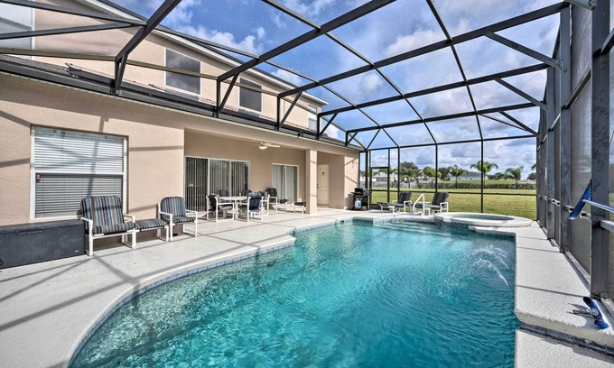 Highgate Park House | 10 Mi to Disney: Davenport House w/Pool & Spa!