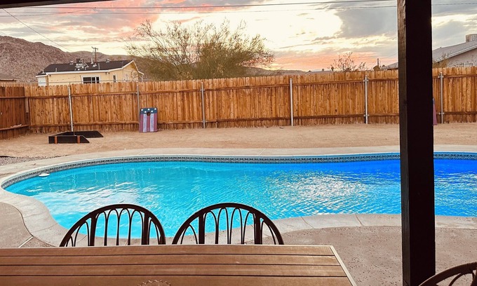 Twentynine Palms House | 10 Min to JTNP, Clean, Centrally Located