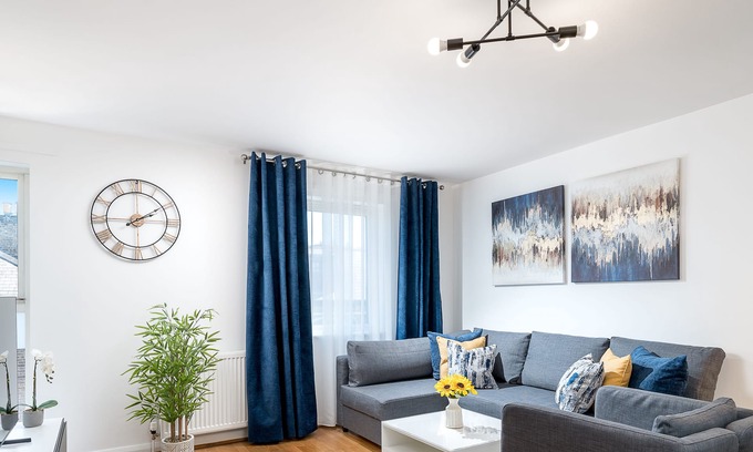 Tollington Apartment | 10 Mins To Tube To Central London, Emirates Stadium, Hospital & University