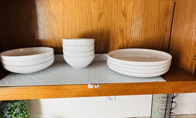 Central San Pedro Apartment | 10 minutes to beach from 754A 9th St, All Inclusive Coastal Town of San Pedro CA