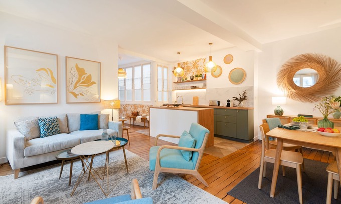 Saint-Gervais Apartment | 100% legal Marais 2BR/2BA with AC, up to 4 guests