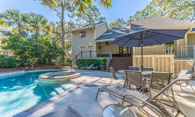 Beach Lagoon House | 100 Steps to Beach | Sea Pines Home | PRIVATE Pool & Hot Tub | Beach Chairs