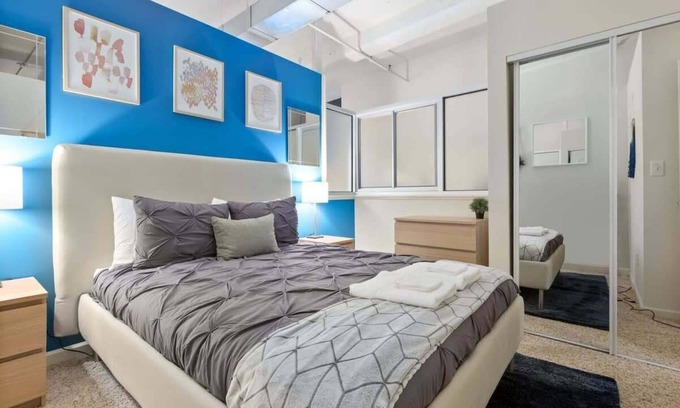 Downtown Apartment | 100 Year-Old Historic Brick 2BR Loft High Ceiling7