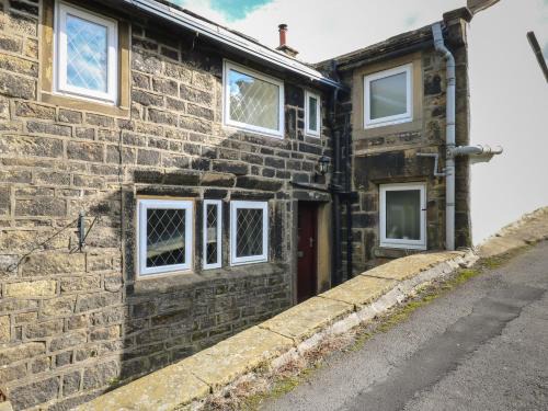 Ainley Top House | 11 Hollin Well Cottage