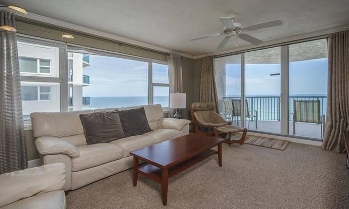 Daytona Beach Shores Condo | 1105 Dimucci Twin Towers