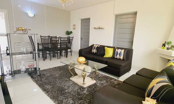 Antananarivo Avaradrano House | 110m² Apartment with 3 Bedrooms and Wifi in a Renovated Modern House