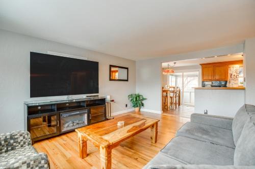 Northglenn House | 12 Mi to Dtwn Denver Home with Fenced Backyard!
