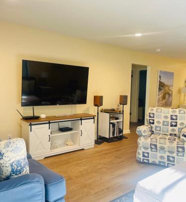 Hilton Head Island Apartment | 13 Beach Stop Hilton Head