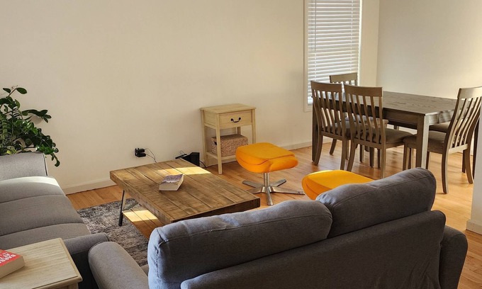 Rancho Dominguez House | 13 mil from lax and beaches. 11 miles from the forum and sofi. close to many.