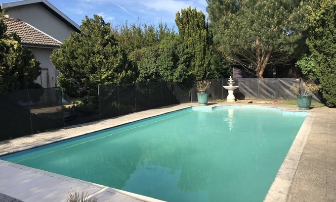 Chonas-l'Amballan Villa | 130m2 villa with garden (1000m2) and swimming pool (10x5m)