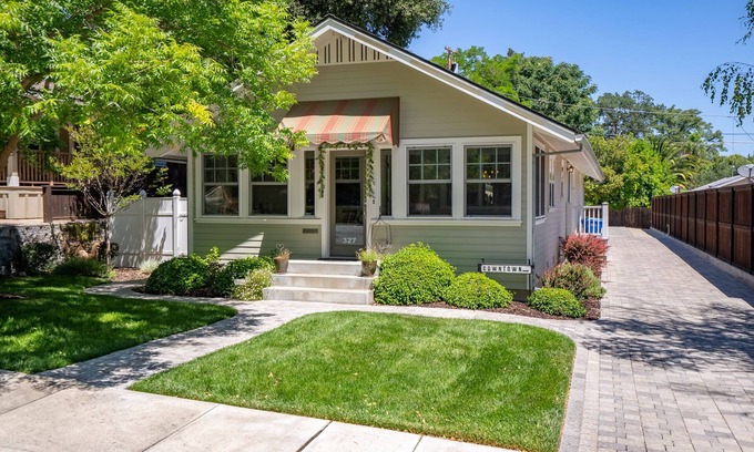 Paso Robles House | 13th Street Retreat - A few blocks to downtown Paso!