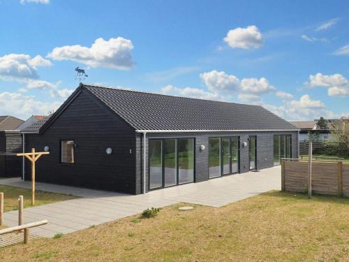 Oster Hurup House | 14 person holiday home in Hadsund